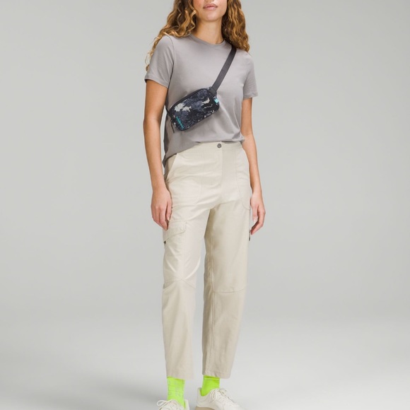 Lululemon Mini Belt Bag NWT - Picture 9 of 9